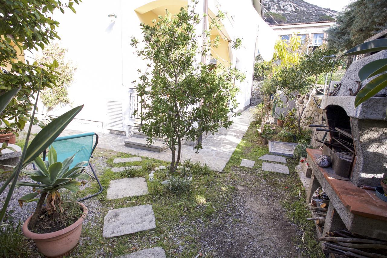 Appartamento Pomonte La Posta - Goelba Exterior photo